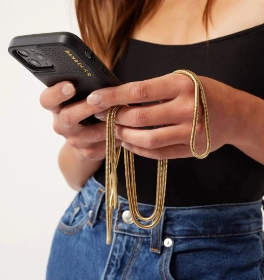 Bandolier Unisex Street Style Chain Plain Leather IPhone 8 For Women Black/gold X Iphone 12/ 12 Pro 4 Bandolier Unisex Street Style Chain Plain Leather IPhone 8 For Women Black/gold X Iphone 12/ 12 Pro - Image 4