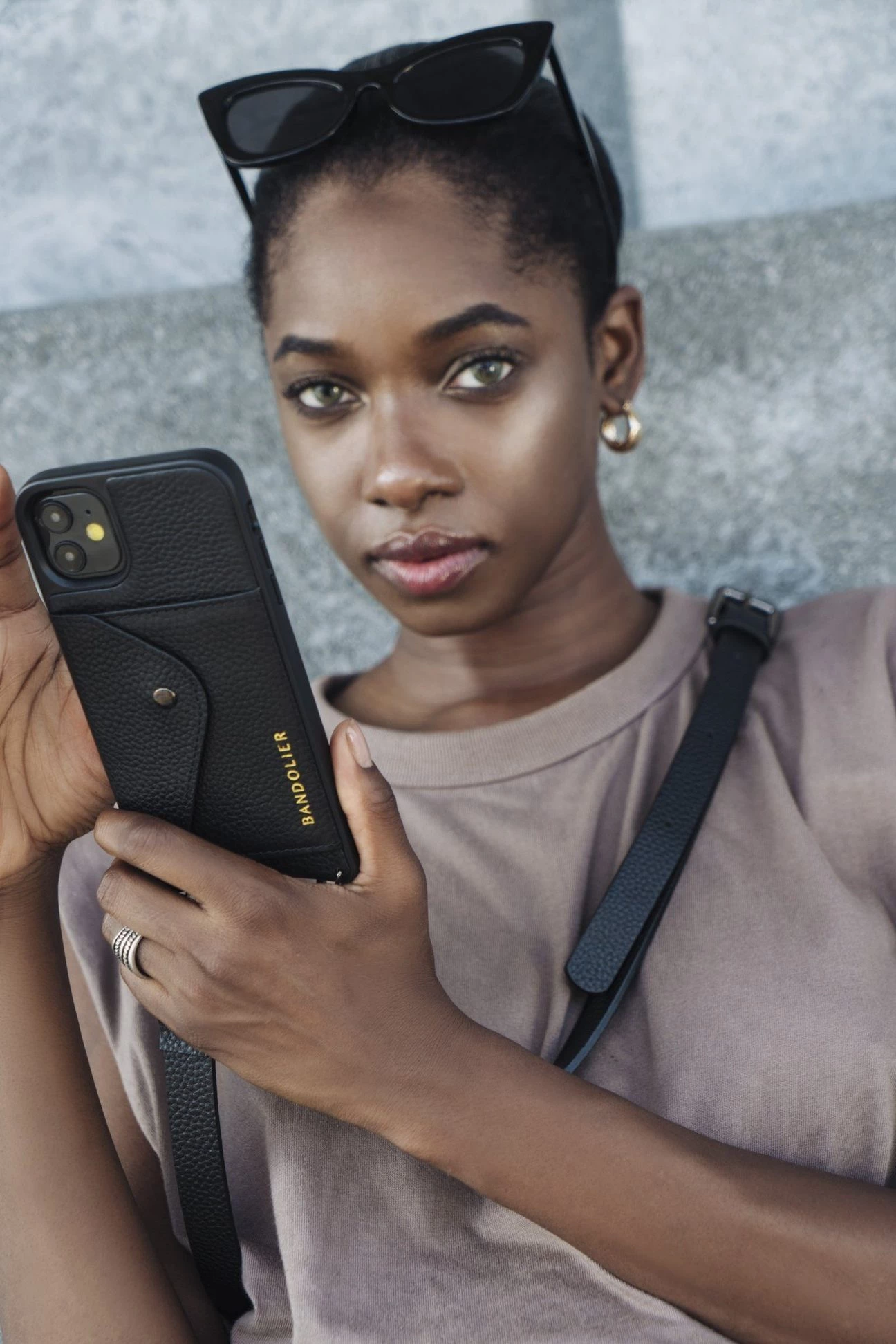 Bandolier Street Style Plain Leather IPhone 8 IPhone 8 Plus IPhone X For Women Black Gold X Iphone 13 Mini 15 Bandolier Street Style Plain Leather IPhone 8 IPhone 8 Plus IPhone X For Women Black Gold X Iphone 13 Mini - Image 15