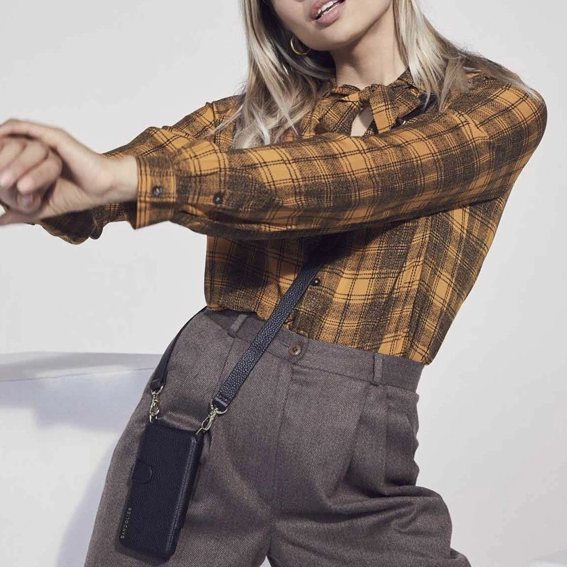 Bandolier Plain Leather IPhone 8 IPhone 8 Plus IPhone X IPhone XS For Women Black/gold X Iphone 12 Pro Max 14 Bandolier Plain Leather IPhone 8 IPhone 8 Plus IPhone X IPhone XS For Women Black/gold X Iphone 12 Pro Max - Image 14