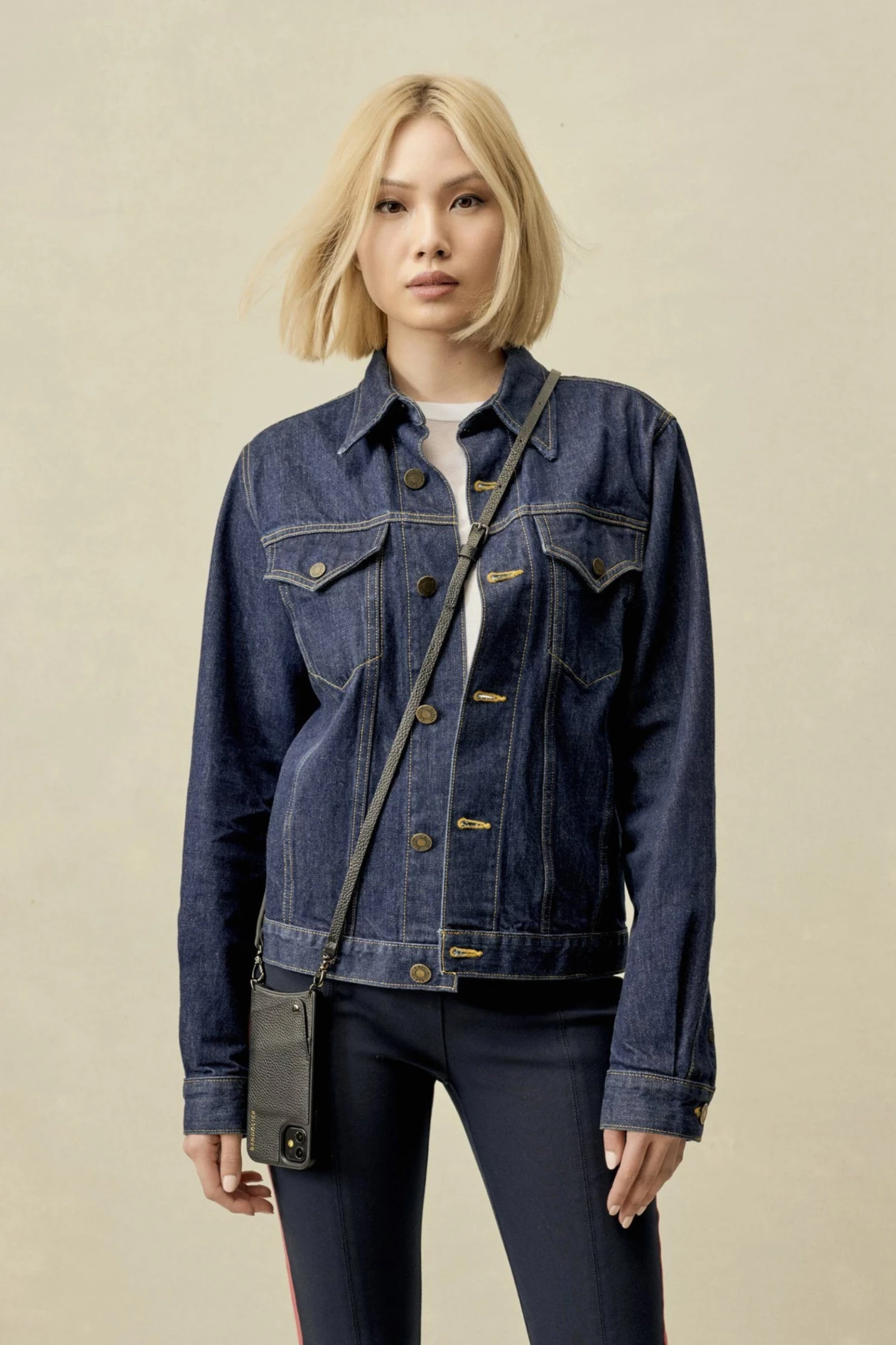 Bandolier Unisex Plain Leather IPhone 8 Plus IPhone X IPhone XS Logo For Women Black/gold X Iphone 13 3 Bandolier Unisex Plain Leather IPhone 8 Plus IPhone X IPhone XS Logo For Women Black/gold X Iphone 13 - Image 3