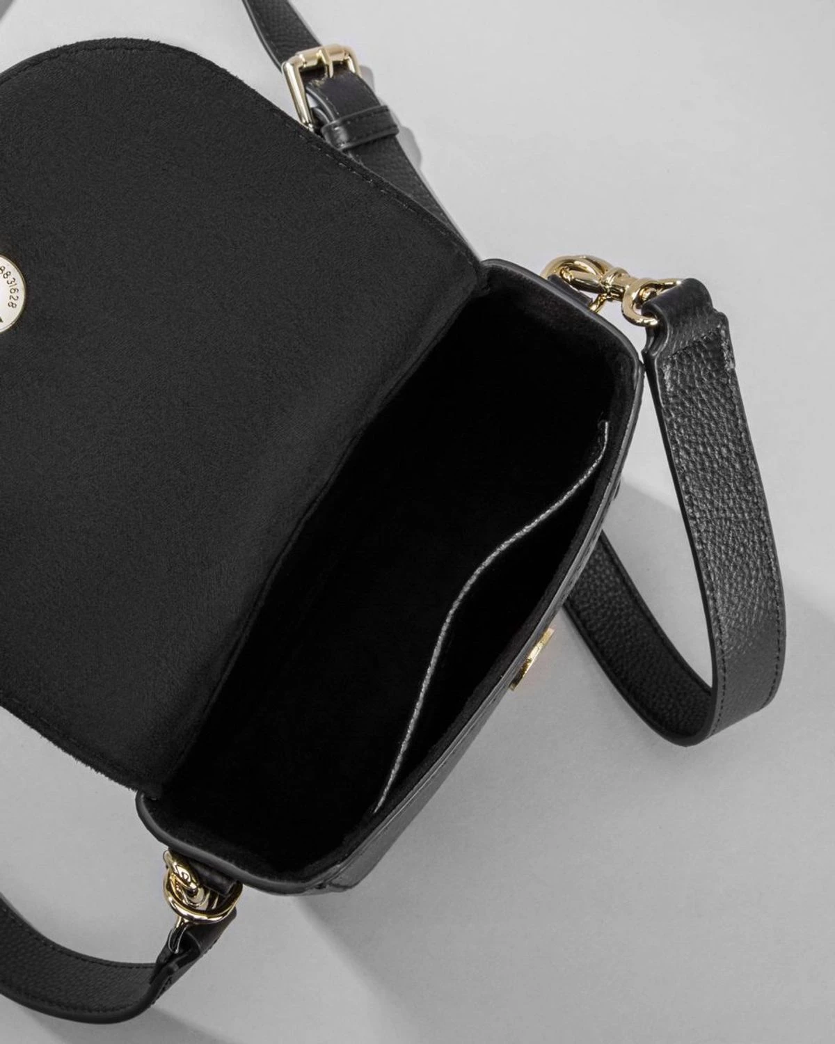 Bandolier 2020-21FW Casual Style Unisex Suede Blended Fabrics Street Style Chain For Women Black/gold X One Size 11 Bandolier 2020-21FW Casual Style Unisex Suede Blended Fabrics Street Style Chain For Women Black/gold X One Size - Image 11