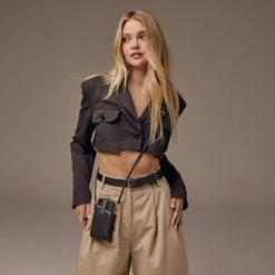 Bandolier Street Style Plain Logo Pouches & Cosmetic Bags For Women Black X One Size -Bandolier Online Shop org 5637