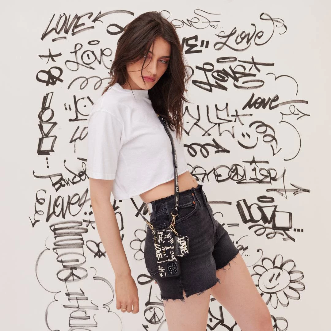 Bandolier Unisex Leather Co-ord IPhone 13 IPhone 13 Mini IPhone 13 Pro For Women Airpods Pro X Iphone 13 Mini 6 Bandolier Unisex Leather Co-ord IPhone 13 IPhone 13 Mini IPhone 13 Pro For Women Airpods Pro X Iphone 13 Mini - Image 6