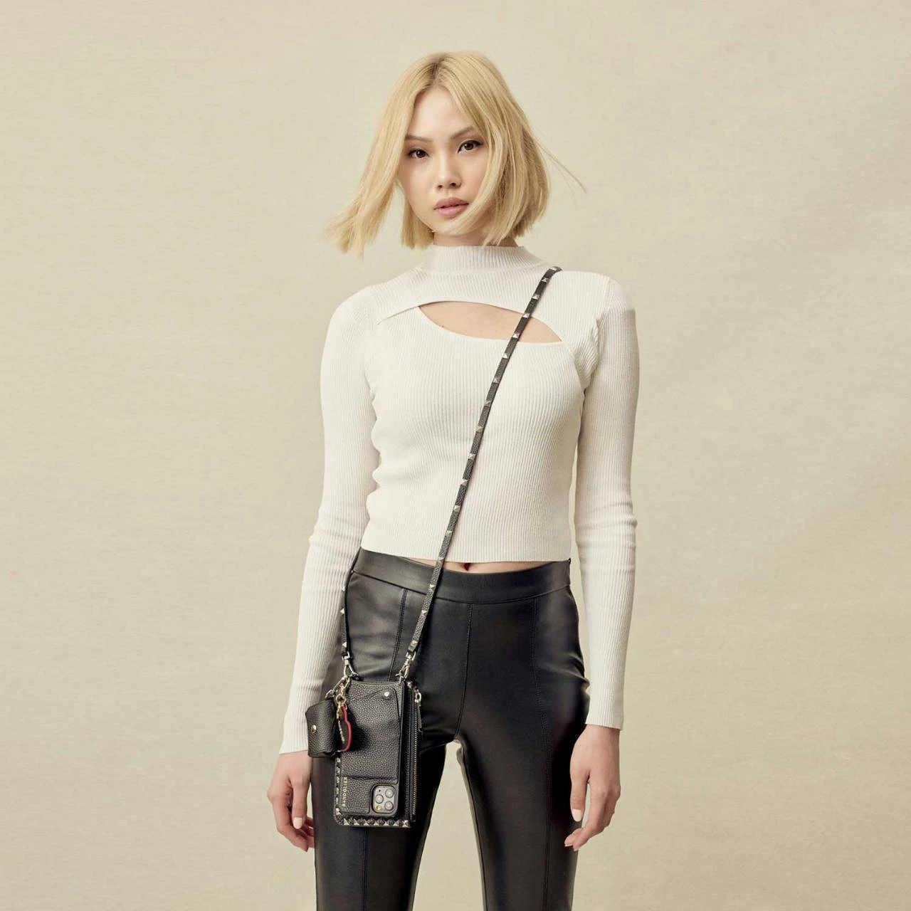 Bandolier 2020 Cruise Heart Unisex Studded Street Style Plain Leather IPhone 8 For Women Black/pink/silver X Domestic Rush +1000 6 Bandolier 2020 Cruise Heart Unisex Studded Street Style Plain Leather IPhone 8 For Women Black/pink/silver X Domestic Rush +1000 - Image 6