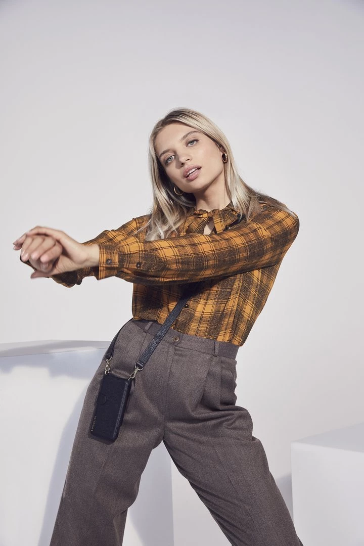 Bandolier 2020 Cruise Unisex Street Style Plain Leather IPhone 8 IPhone 8 Plus For Women Black/silver X Iphonexs/x 15 Bandolier 2020 Cruise Unisex Street Style Plain Leather IPhone 8 IPhone 8 Plus For Women Black/silver X Iphonexs/x - Image 15