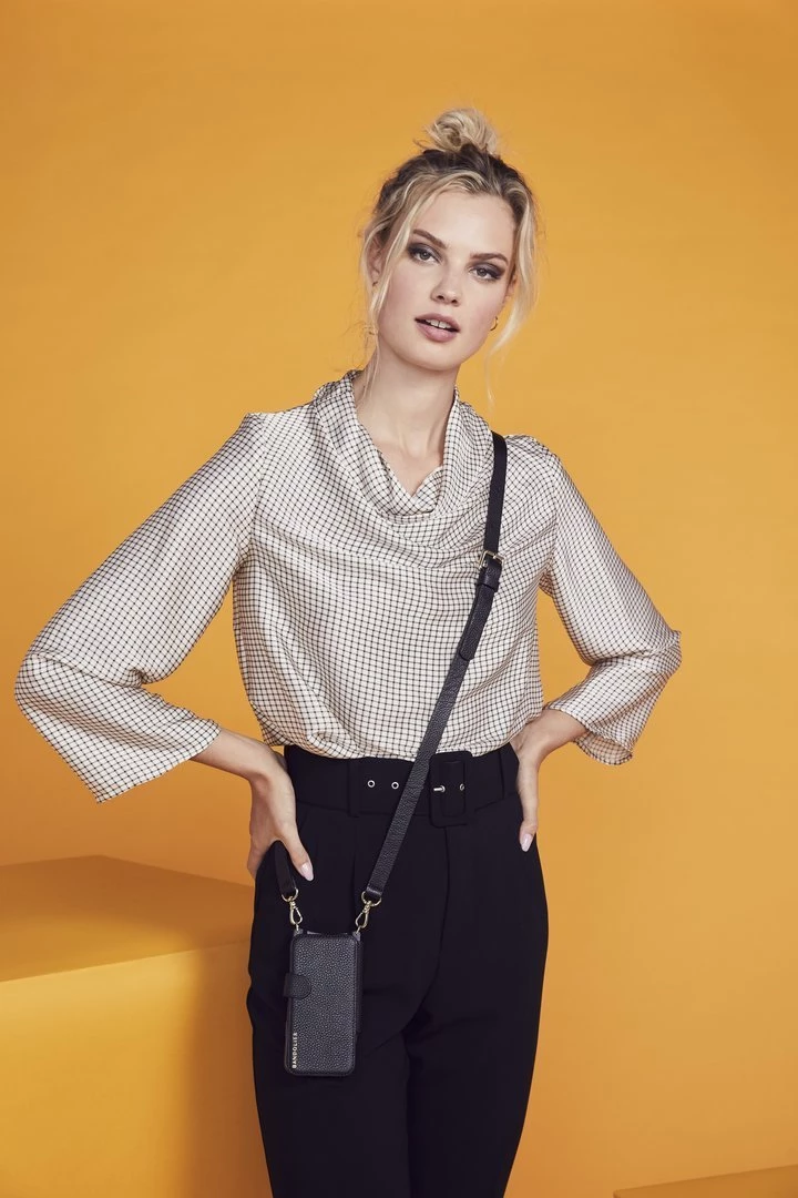 Bandolier 2020 Cruise Unisex Street Style Plain Leather IPhone 8 IPhone 8 Plus For Women Black/gold X Iphone11promax 14 Bandolier 2020 Cruise Unisex Street Style Plain Leather IPhone 8 IPhone 8 Plus For Women Black/gold X Iphone11promax - Image 14