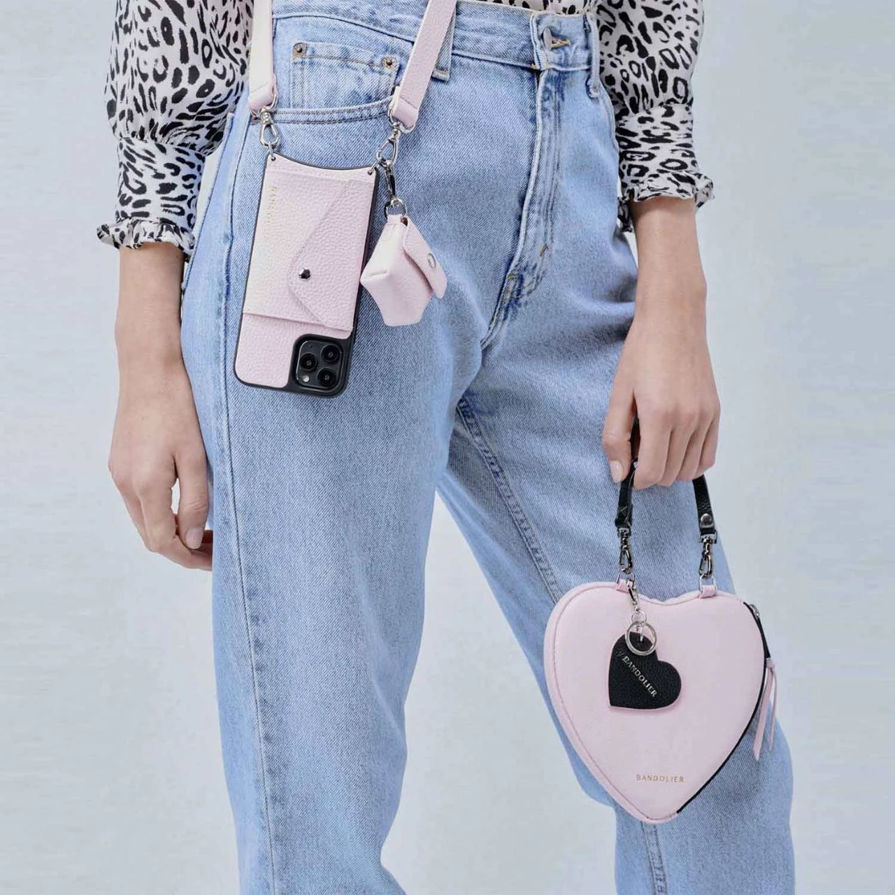 Bandolier 2020 Cruise Heart Unisex Studded Street Style Plain Leather IPhone 8 For Women Black/pink/silver X Domestic Rush +1000 18 Bandolier 2020 Cruise Heart Unisex Studded Street Style Plain Leather IPhone 8 For Women Black/pink/silver X Domestic Rush +1000 - Image 18