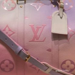 Louis Vuitton MONOGRAM 2022 SS 22SS Keepall Sunrise Pastel One-size Bostonbags For Women Sunrise Pastel X One Size -Bandolier Online Shop org 8427