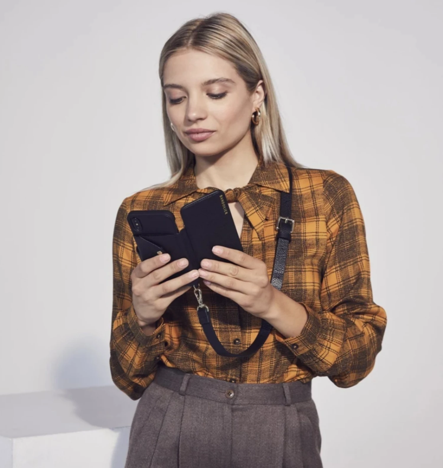 Bandolier 2020 Cruise Unisex Plain Leather IPhone 8 IPhone 8 Plus IPhone X For Women Black/pewter X Iphone Xsmax 14 Bandolier 2020 Cruise Unisex Plain Leather IPhone 8 IPhone 8 Plus IPhone X For Women Black/pewter X Iphone Xsmax - Image 14