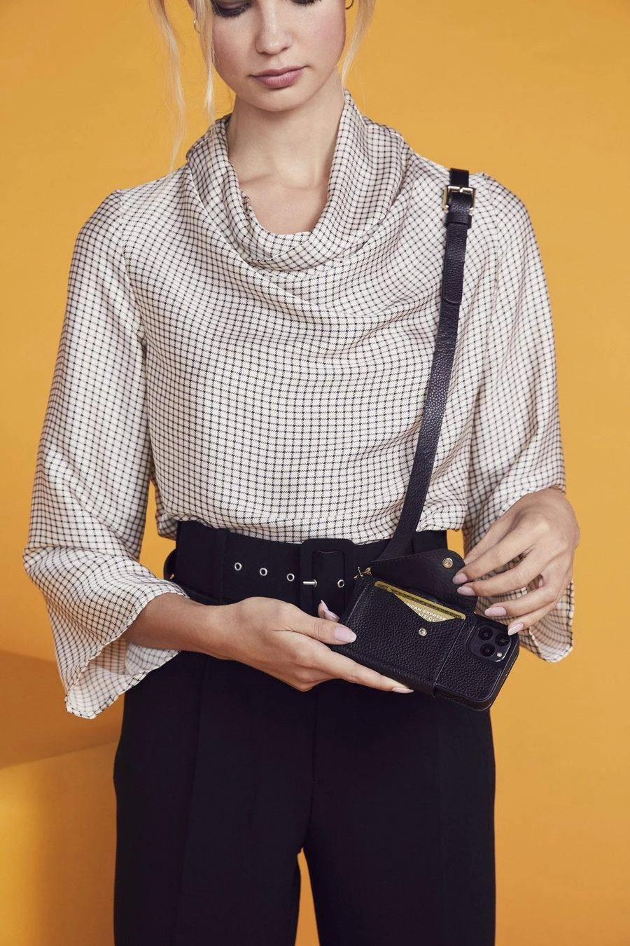 Bandolier Plain Leather IPhone 8 IPhone 8 Plus IPhone X IPhone XS For Women Black/gold X Iphone 13 7 Bandolier Plain Leather IPhone 8 IPhone 8 Plus IPhone X IPhone XS For Women Black/gold X Iphone 13 - Image 7