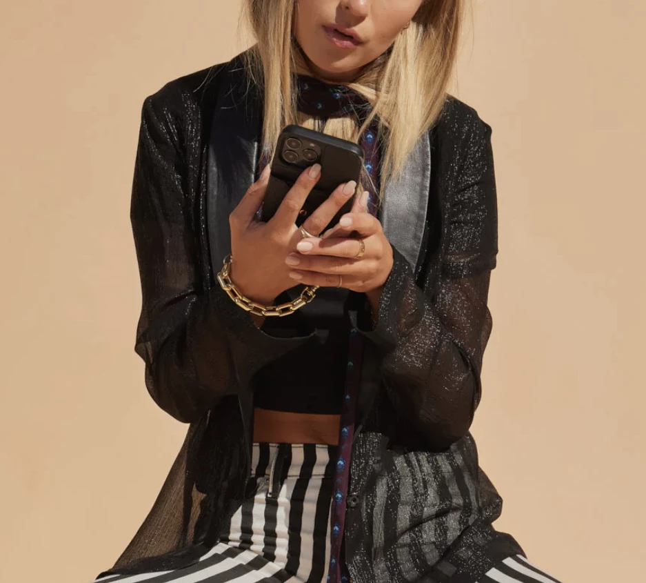 Bandolier Chain Plain Leather Logo IPhone 13 IPhone 13 Mini For Women Black/gold X Iphone13 Mini 8 Bandolier Chain Plain Leather Logo IPhone 13 IPhone 13 Mini For Women Black/gold X Iphone13 Mini - Image 8