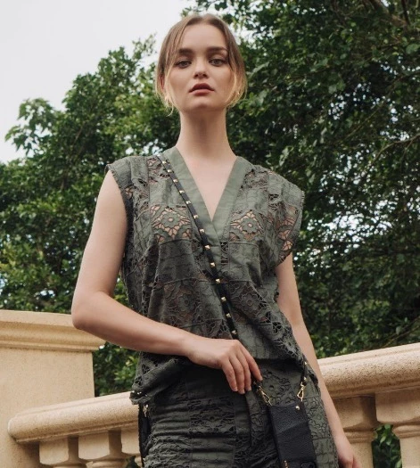 Bandolier SARAH Studded Plain Leather IPhone 8 IPhone 8 Plus IPhone X For Women (1)black/gold X Iphone 13 Pro Max 4 Bandolier SARAH Studded Plain Leather IPhone 8 IPhone 8 Plus IPhone X For Women (1)black/gold X Iphone 13 Pro Max - Image 4